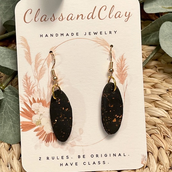 Oval Black earrings with rose gold foil and gold hooks - Picture 3 of 3